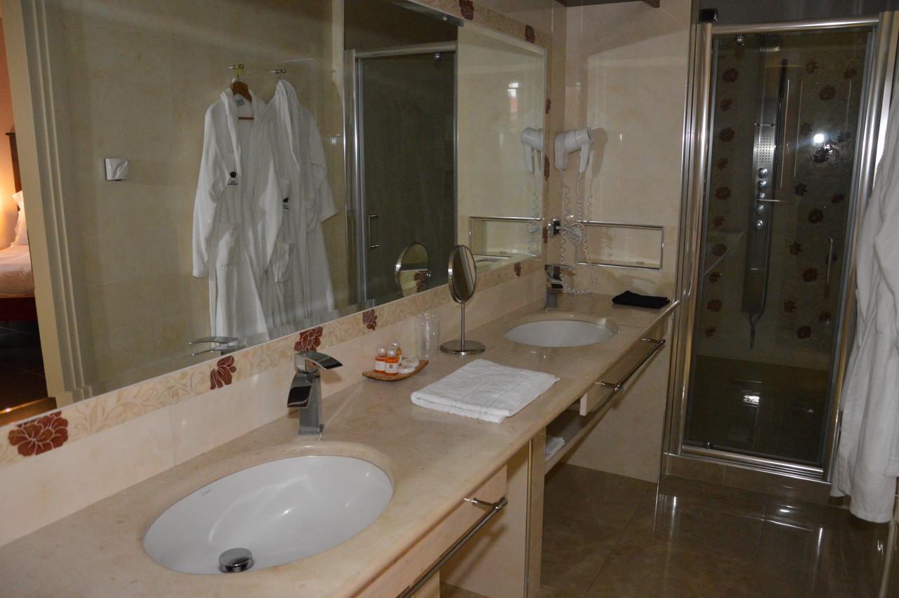 Roccamonfina Palace Hotel Szoba fotó