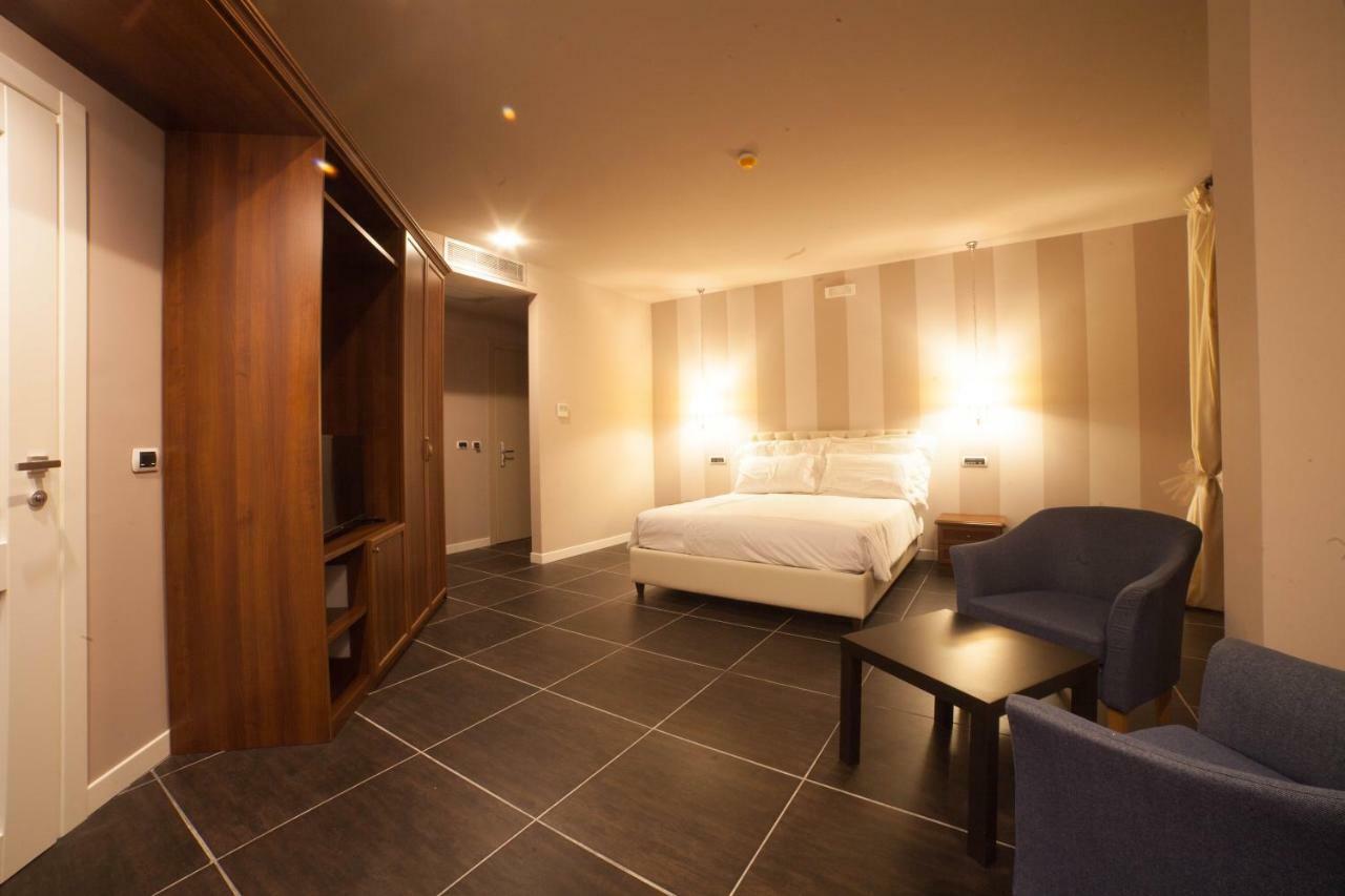 Roccamonfina Palace Hotel Kültér fotó